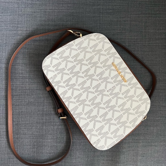 NEW MICHAEL KORS HOUSTON LARGE ZIP CROSSBODY BAG PURSE - Picture 1 of 11